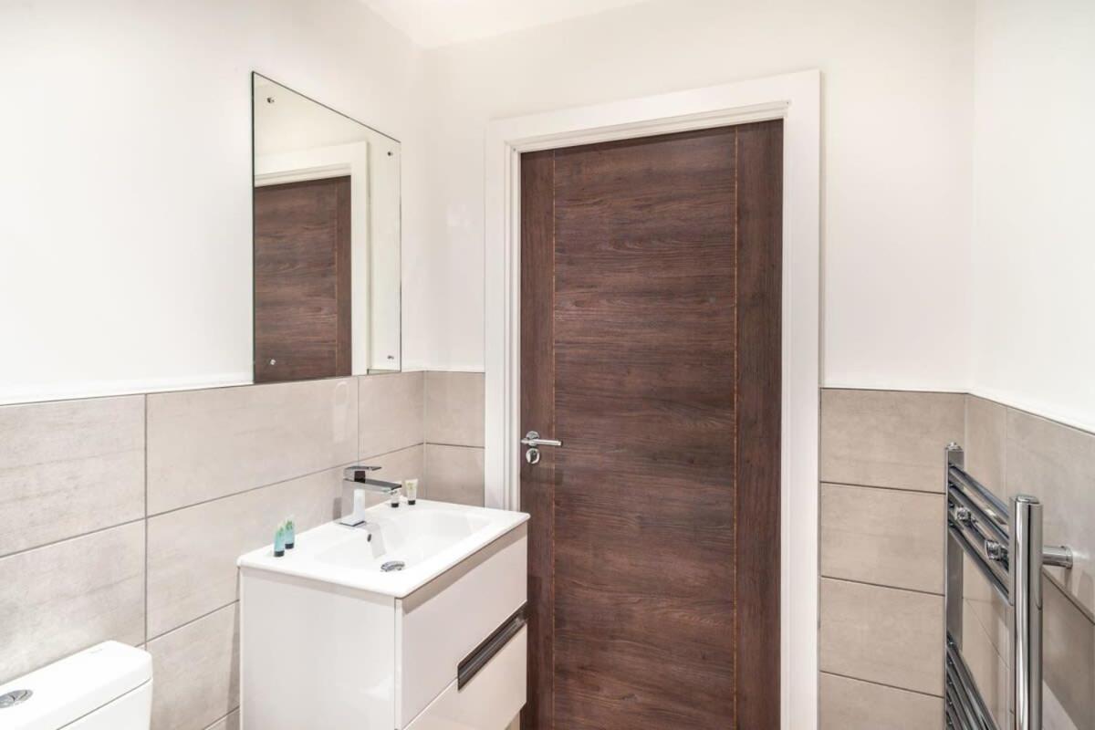Stayzeni, Alexandra Rise Manchester 2 Bed Flat Exterior foto