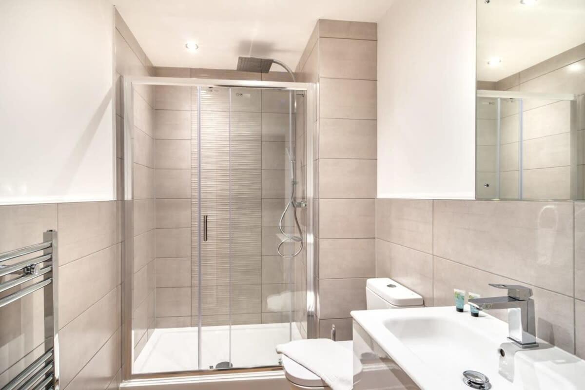 Stayzeni, Alexandra Rise Manchester 2 Bed Flat Exterior foto